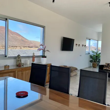 Mx Volcan וילה *